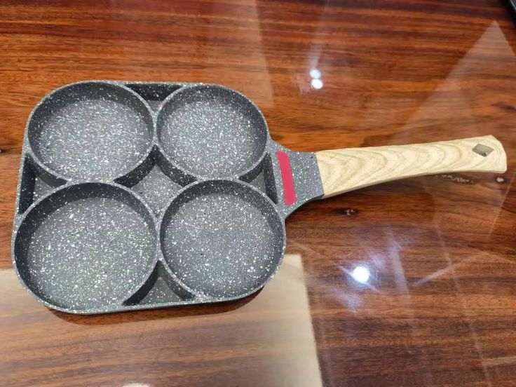Four cup nonstick pan